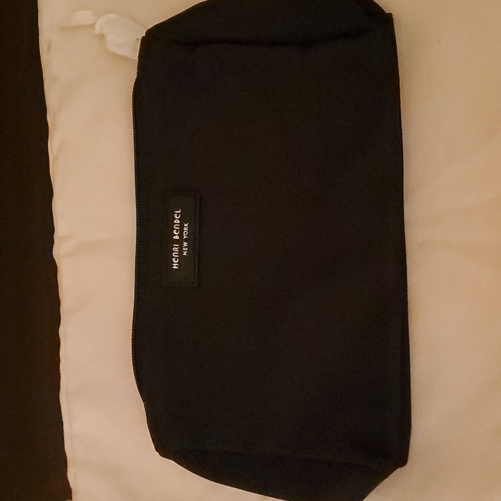 Henri Bendel - image 1